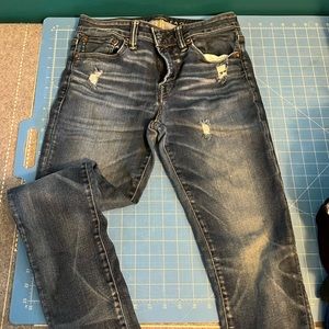 American eagle skinny jeans. Super comfortable. Size 30x30